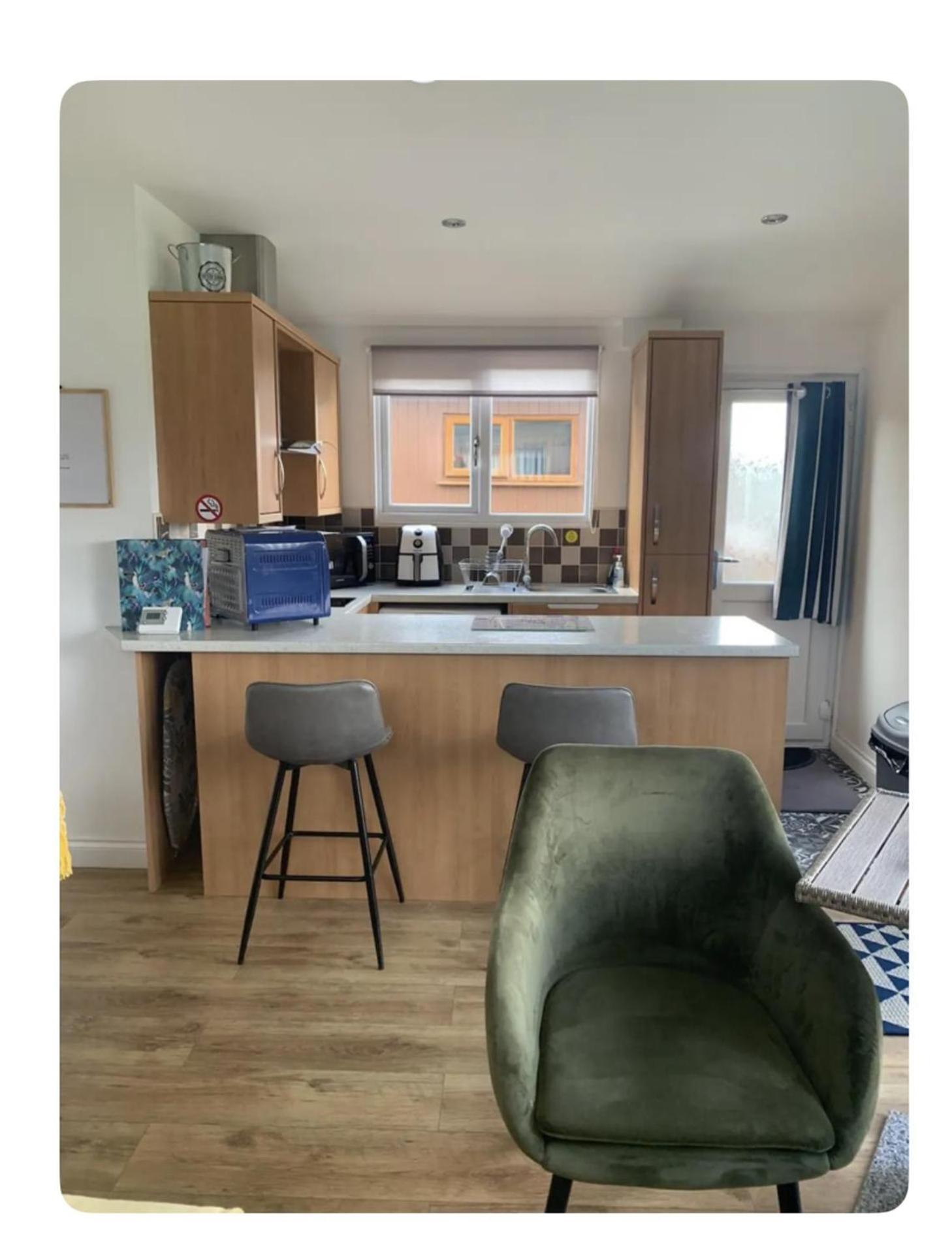 Seaside 2 Bed Chalet Escape In Mablethorpe Exterior photo